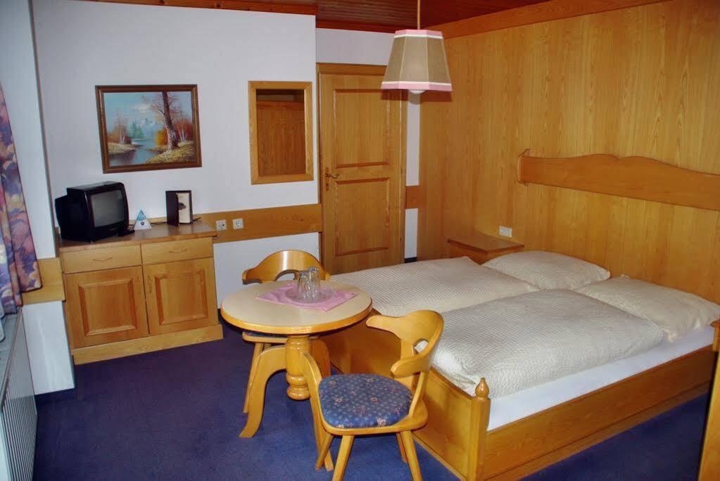Pension Christophorus Kaprun Esterno foto